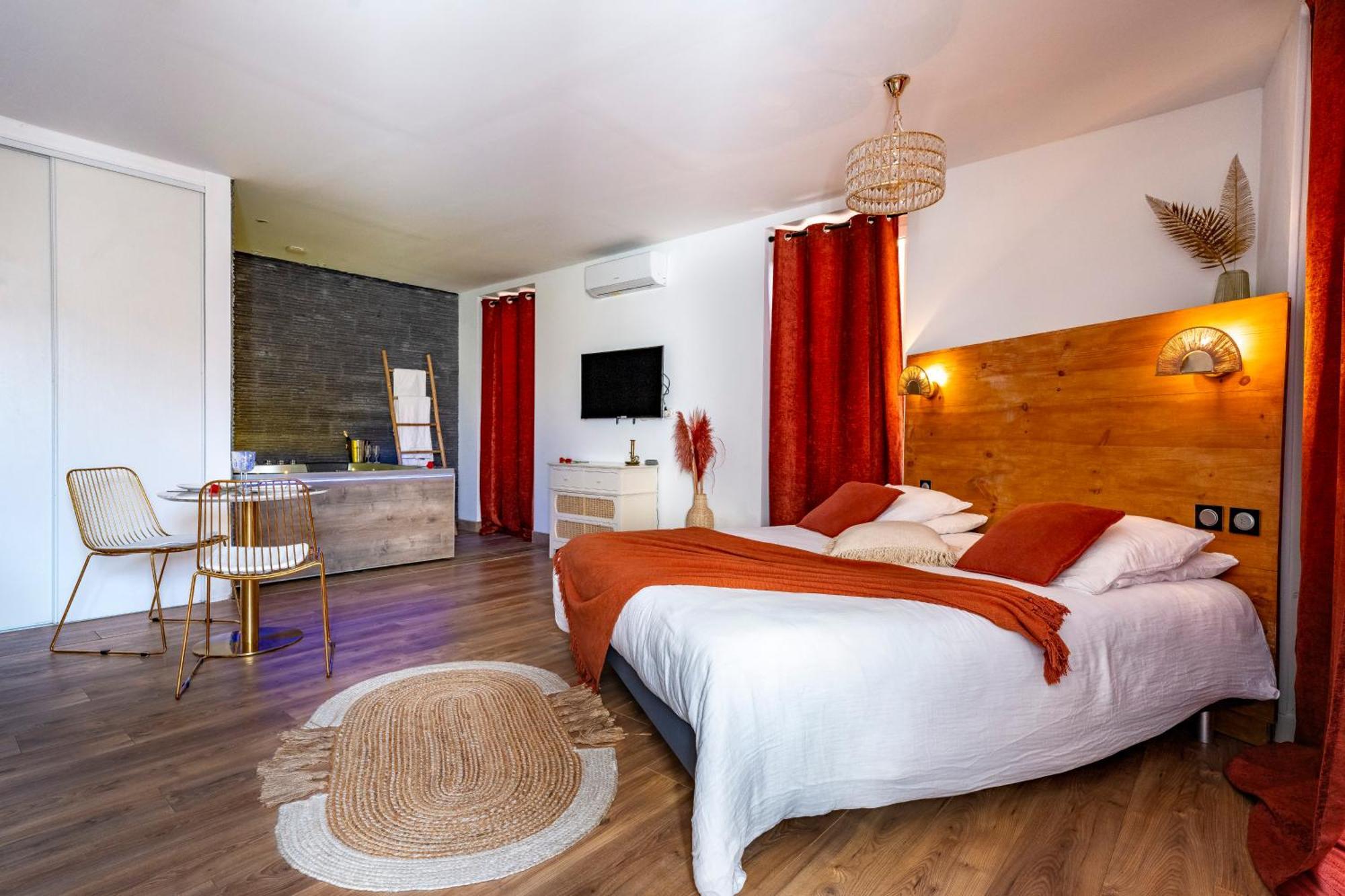Loft Romantique - Spa Privatif - Spa Noctambulles Йер Экстерьер фото